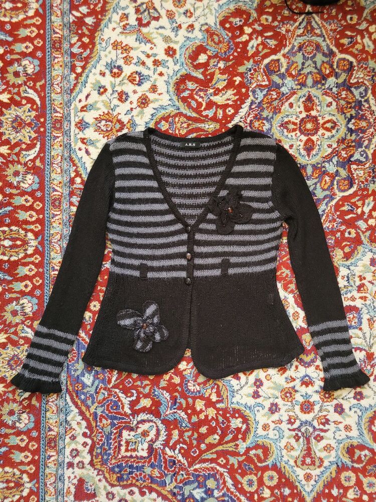 striped cardigan with flower details