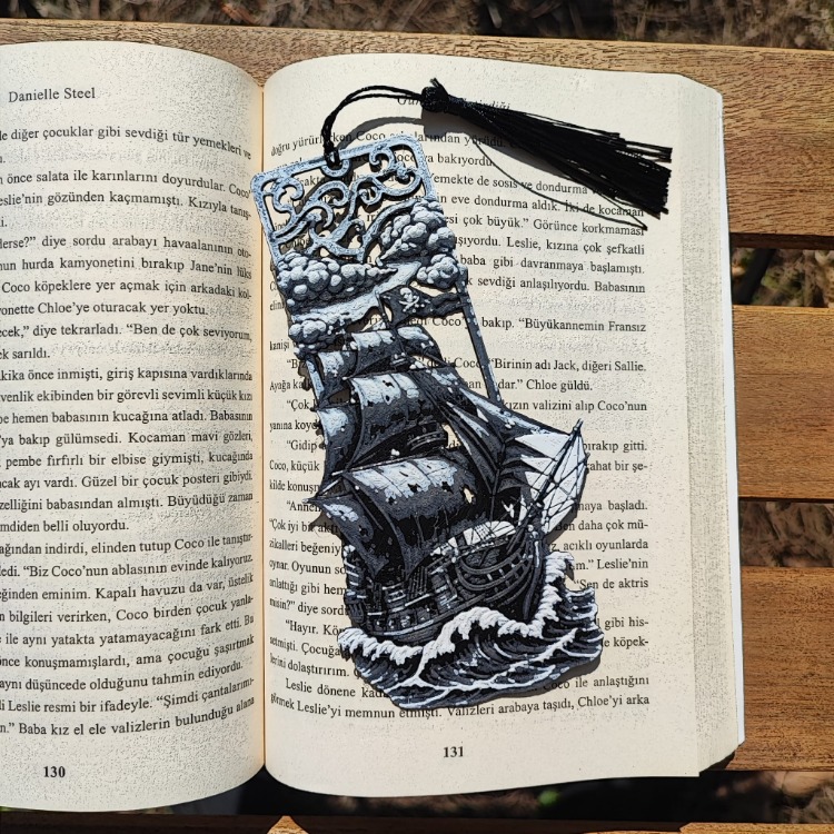 Tia Craft Korsan Gemisi Motifli 3D Kitap Ayracı Püsküllü Dekoratif Hediyelik