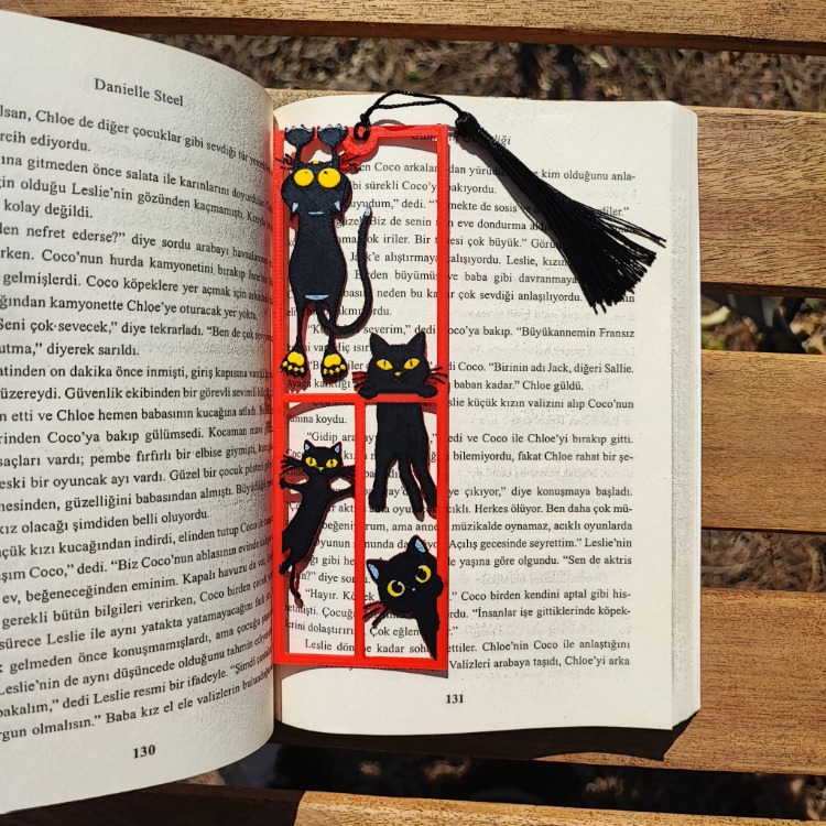 Tia Craft Siyah Kediler Motifli 3D Kitap Ayracı Püsküllü Dekoratif Hediyelik