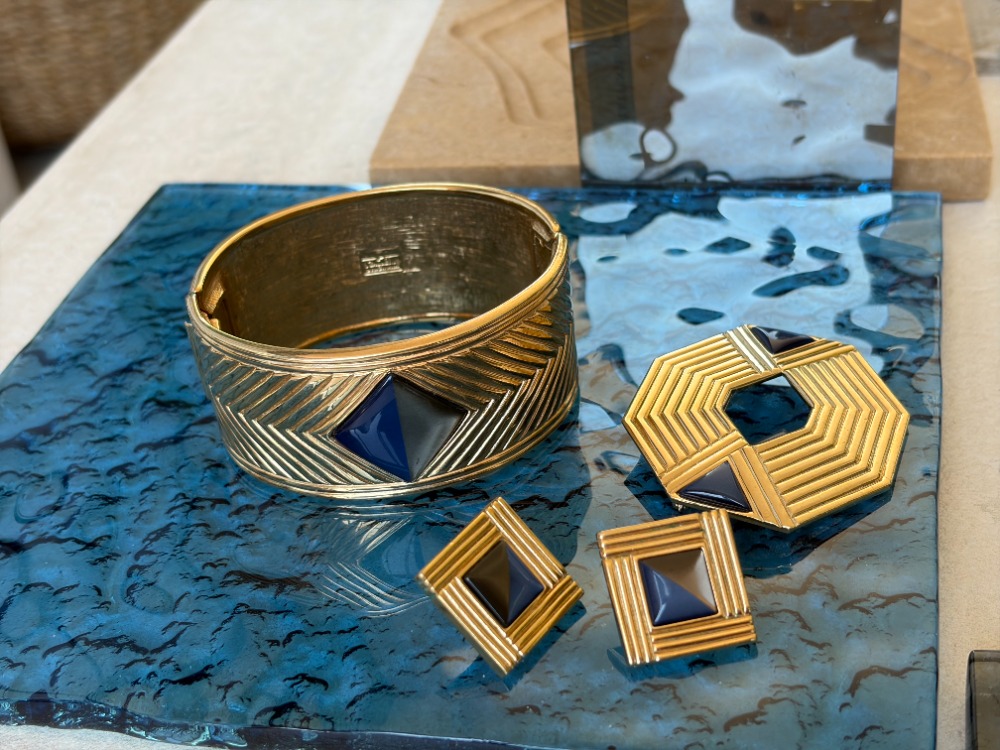 Vintage Gallery Originals "Blue Nile" Set | Avon 1982
