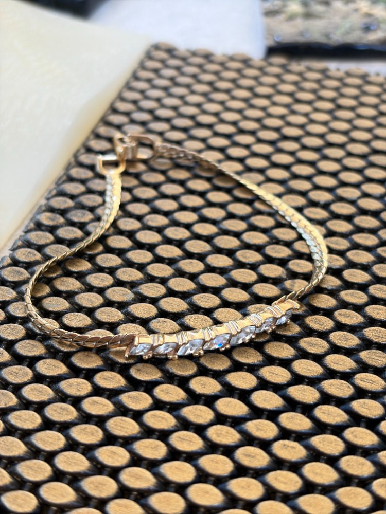 Vintage CHRISTIAN DIOR HERRINGBONE CRYSTAL Bileklik