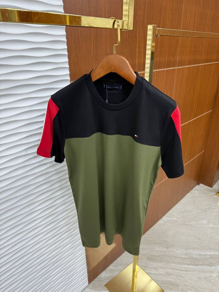 TOMMY HİLFİGER BİSİKLET YAKA TSHİRT 