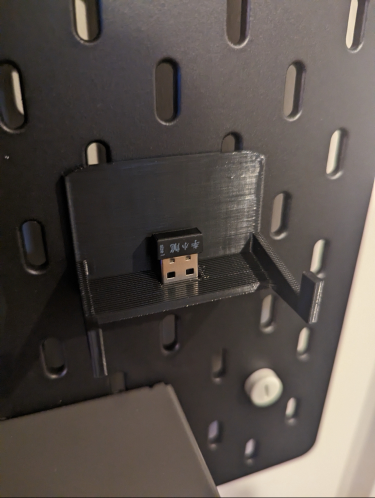 İkea Skadis Pegboard Mouse Askısı / Standı