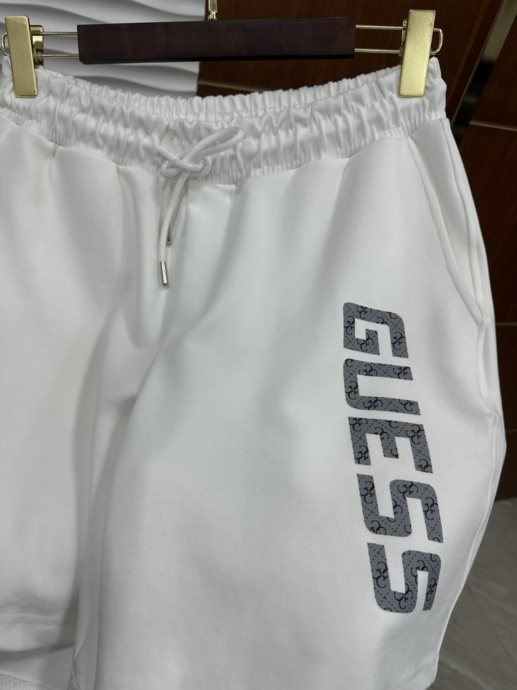 GUESS Baskı Detaylı İthal Beyaz Şort