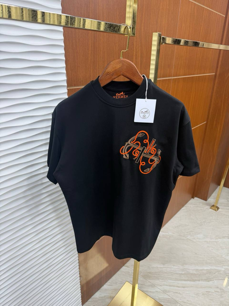 HERMES Nakış Detaylı Siyah Tişört
