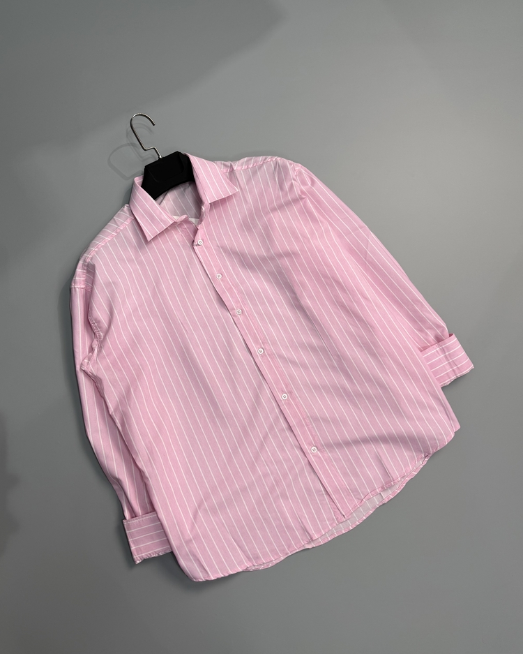 Pembe çizgili gömlek 