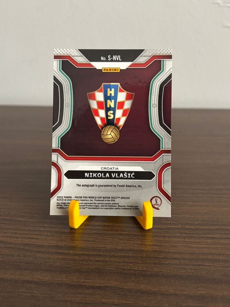 Nikola Vlasic 2022 Panini Prizm Otograf | Nadir İmza Kartı