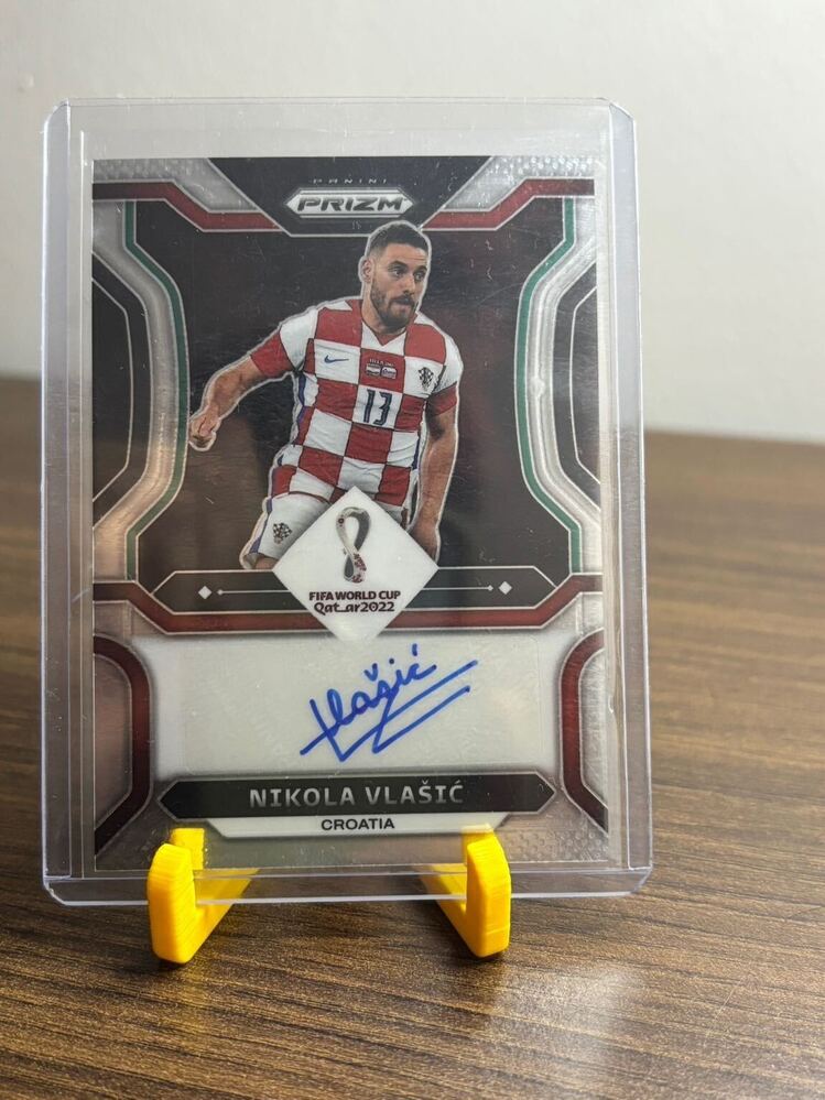 Nikola Vlasic 2022 Panini Prizm Otograf | Nadir İmza Kartı