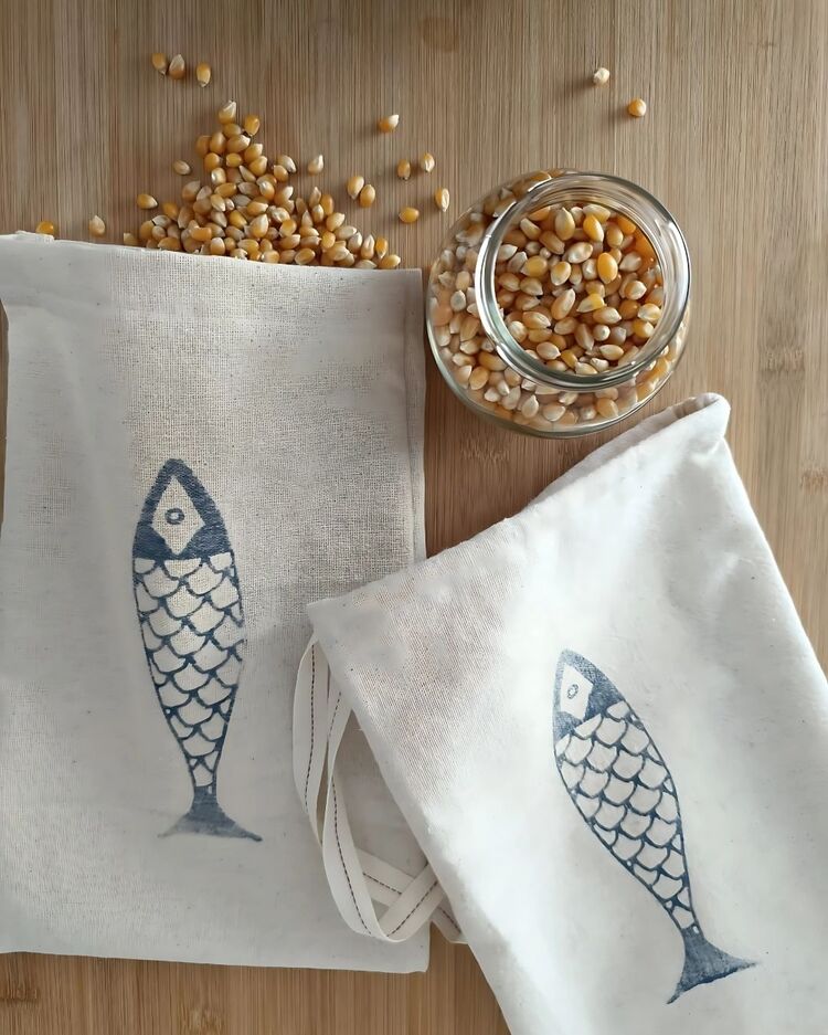 Toprak Atalier Keten Bakliyat Kesesi – 20×30 cm | Doğal Kumaş, Tahta Baskı Desenli