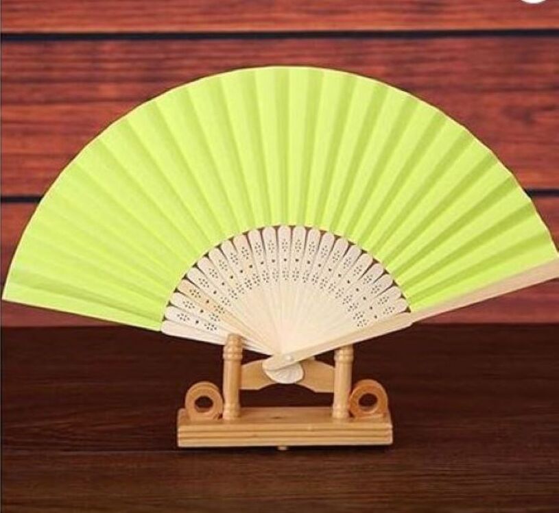 Berg - Bambu Kağıt Yelpaze 12 adet Limon Yeşili