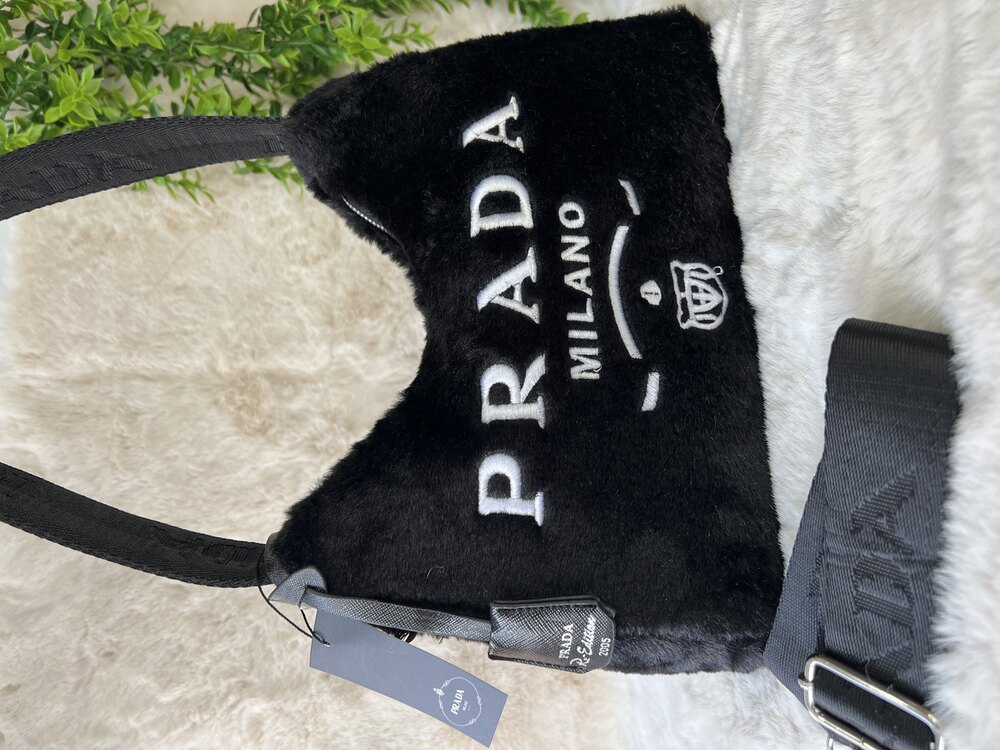 PRADA MİLANO