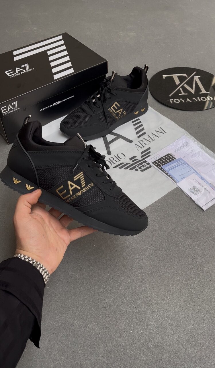 EA7 Armani ‘Yeni Sezon Gold’