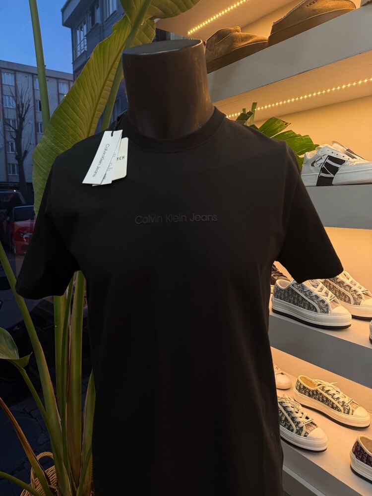 Calvin Klein Premium Tişört