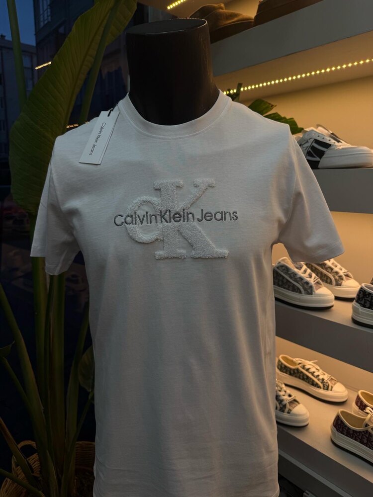 Calvin Klein Premium Tişört