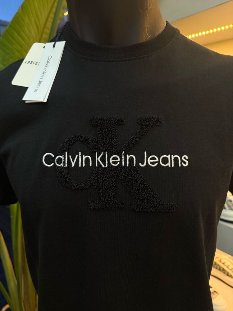 Calvin Klein Premium Tişört