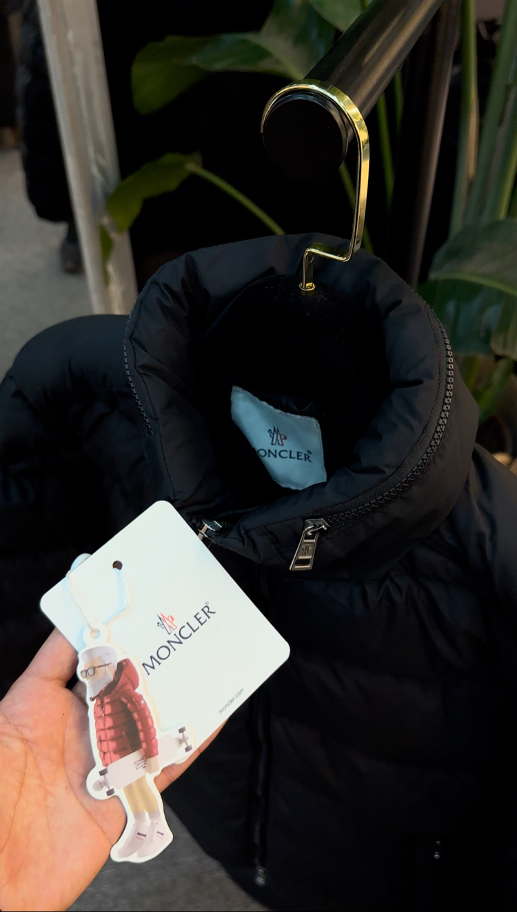 Moncler Re-Nylon Premium Mont