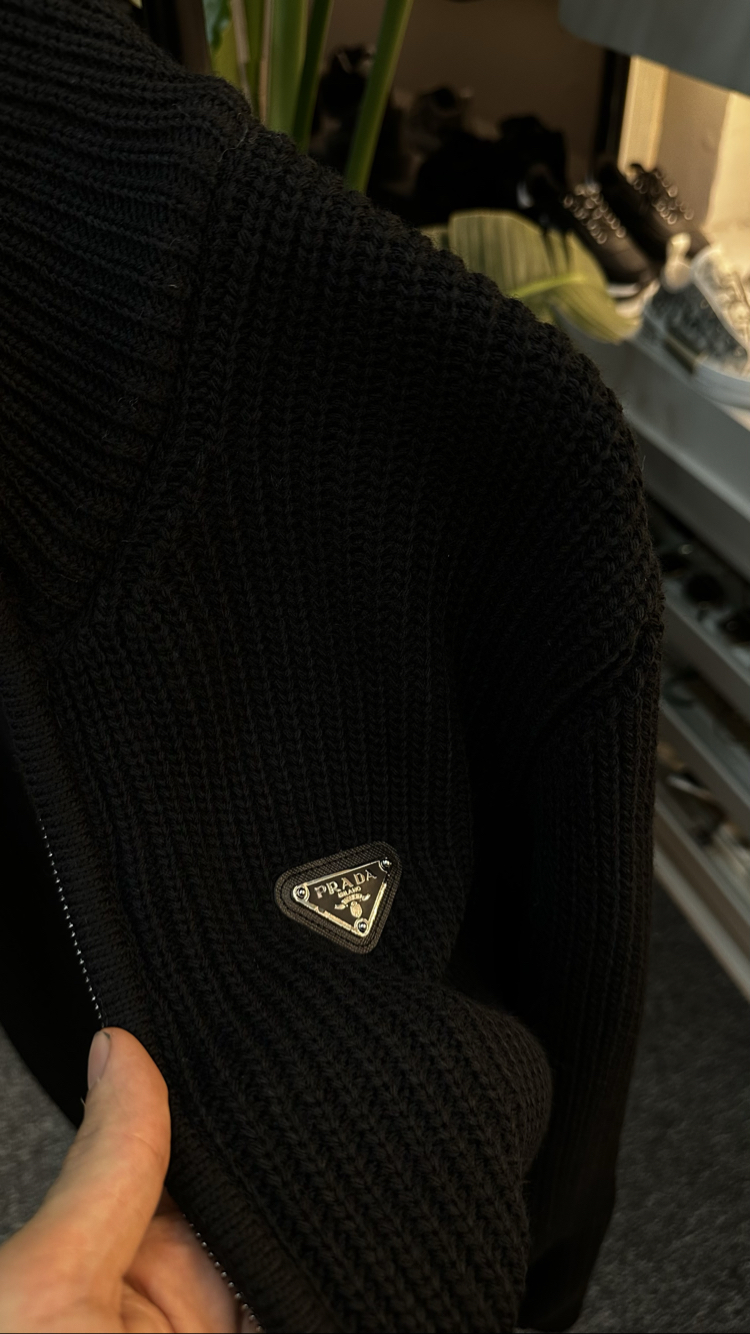 Prada Full Zip Ribbed Knit Sweater Siyah