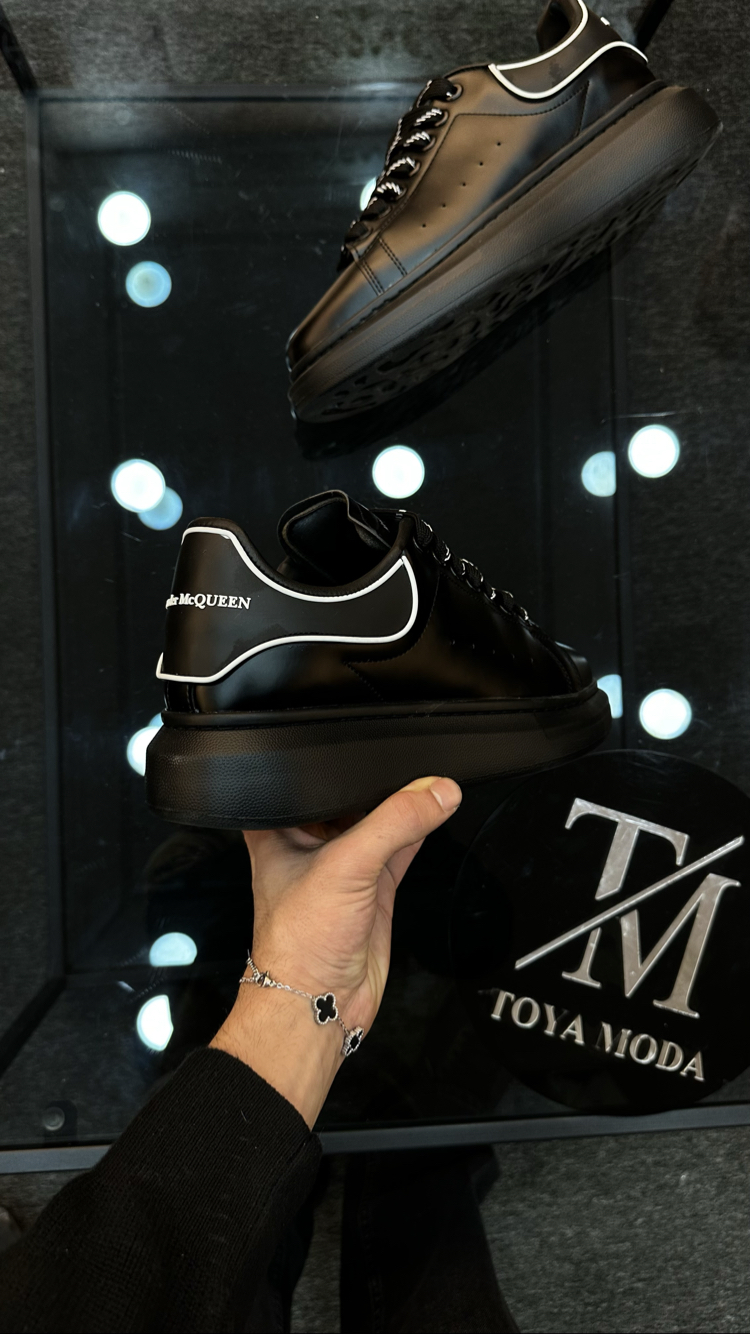 Alexander Mcqueen