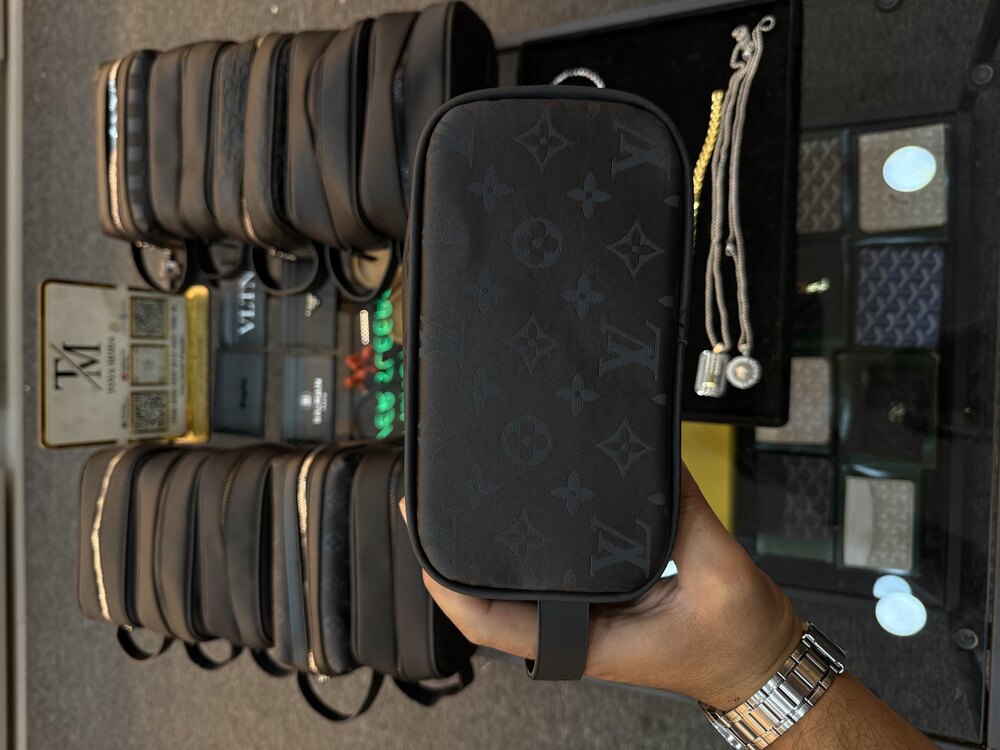 Louis Vuitton El çantası