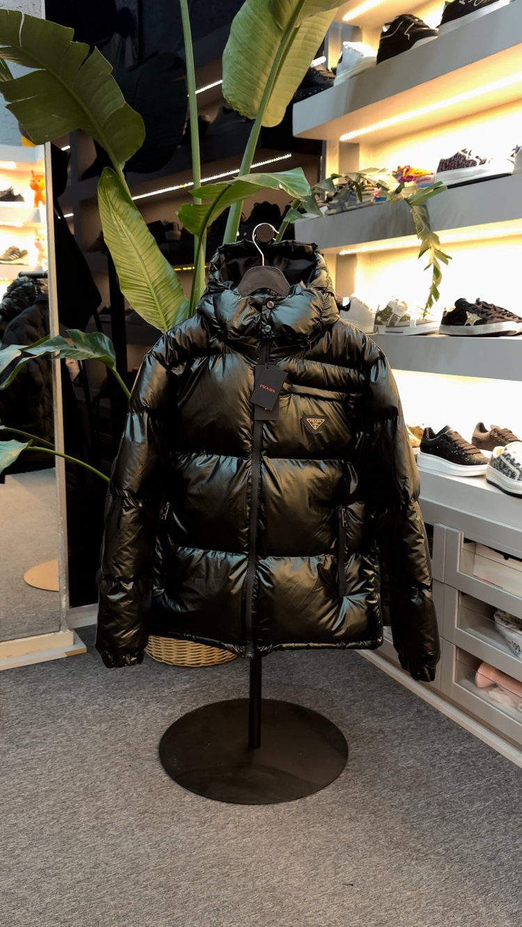 Prada Mont