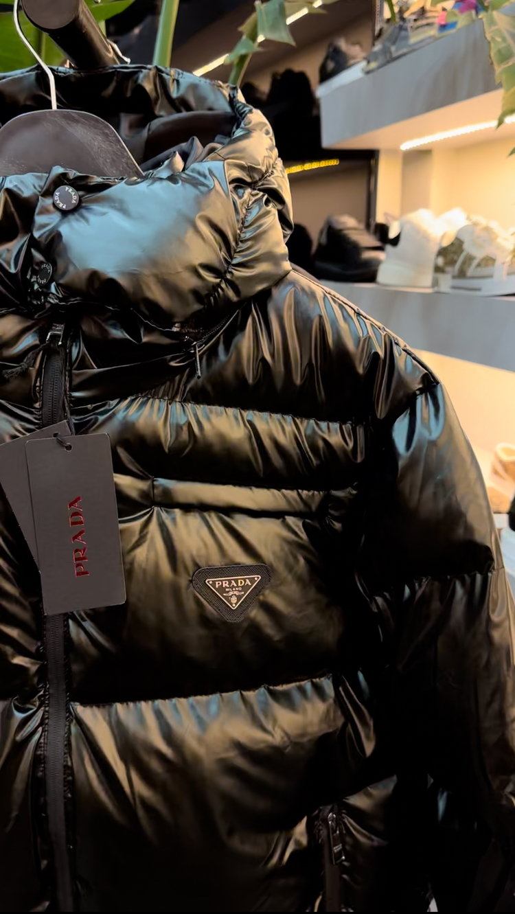 Prada Mont