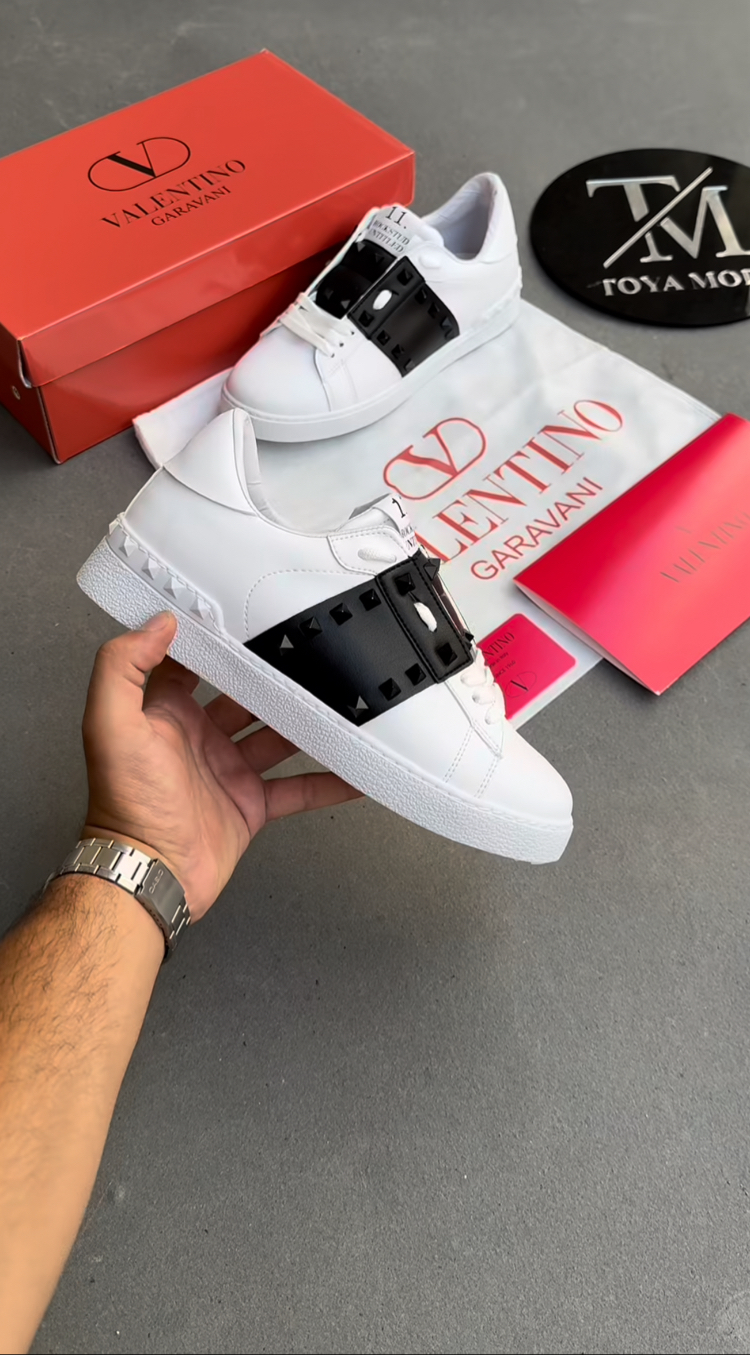 Valentino Garavani ‘New Seasıon’