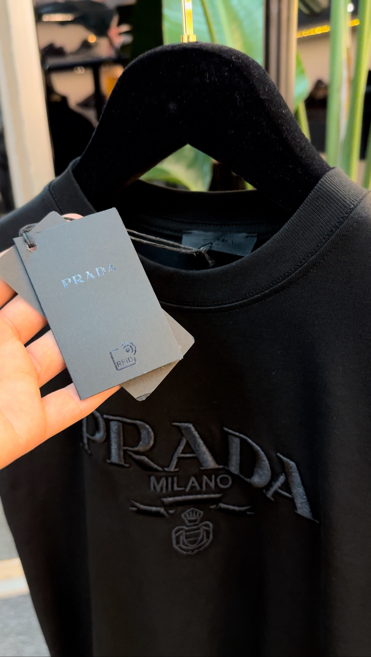 Prada Nakış Örme Tişört