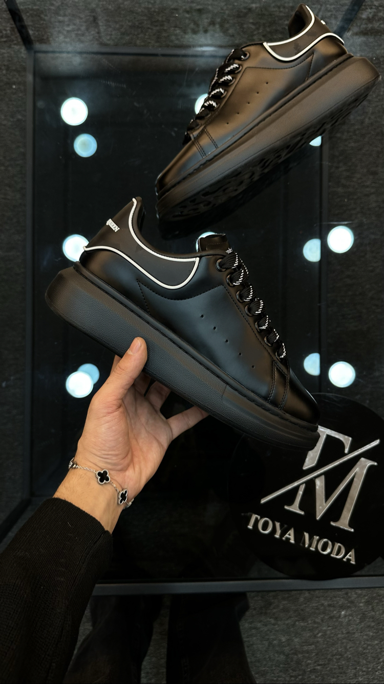 Alexander Mcqueen