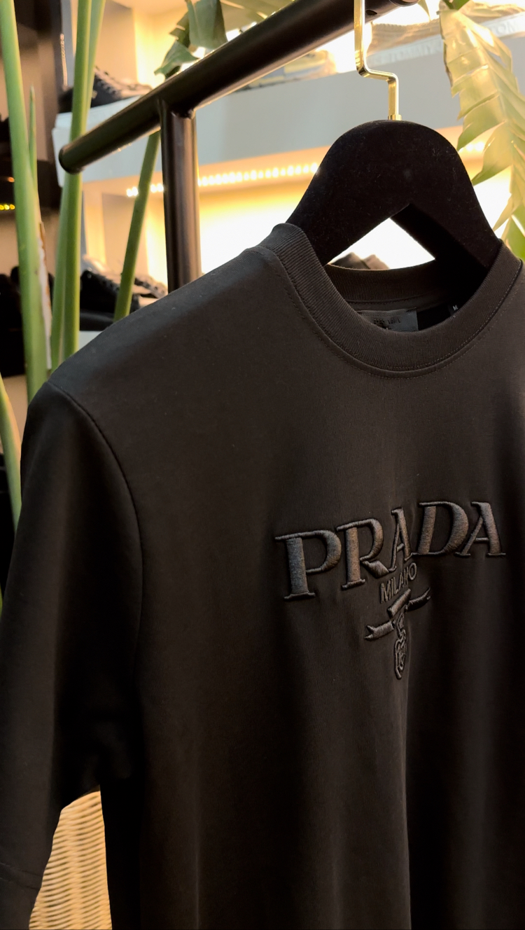 Prada Nakış Örme Tişört