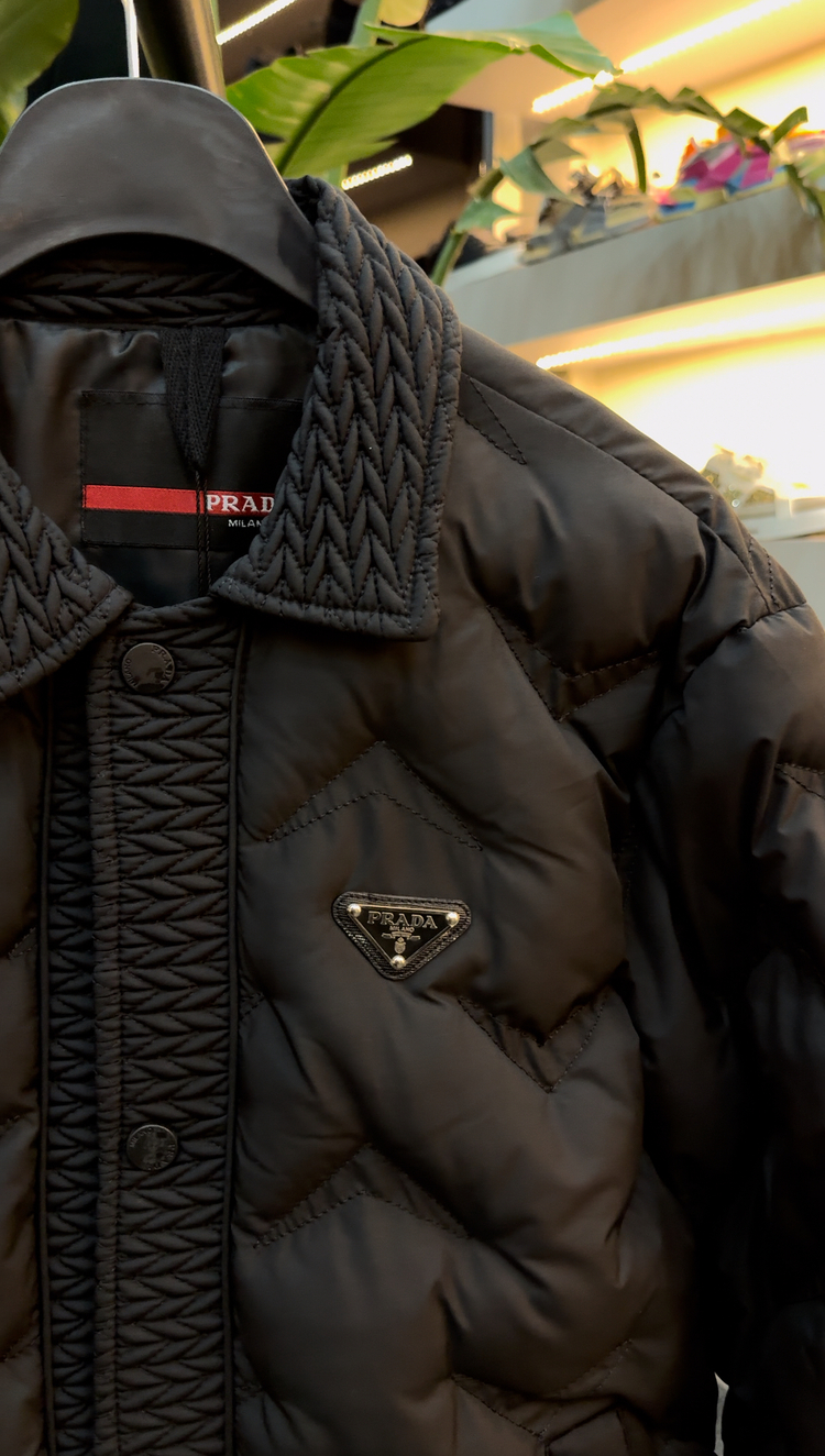 Prada Mont