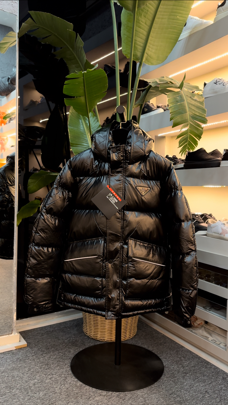 Prada Re-Nylon Mont