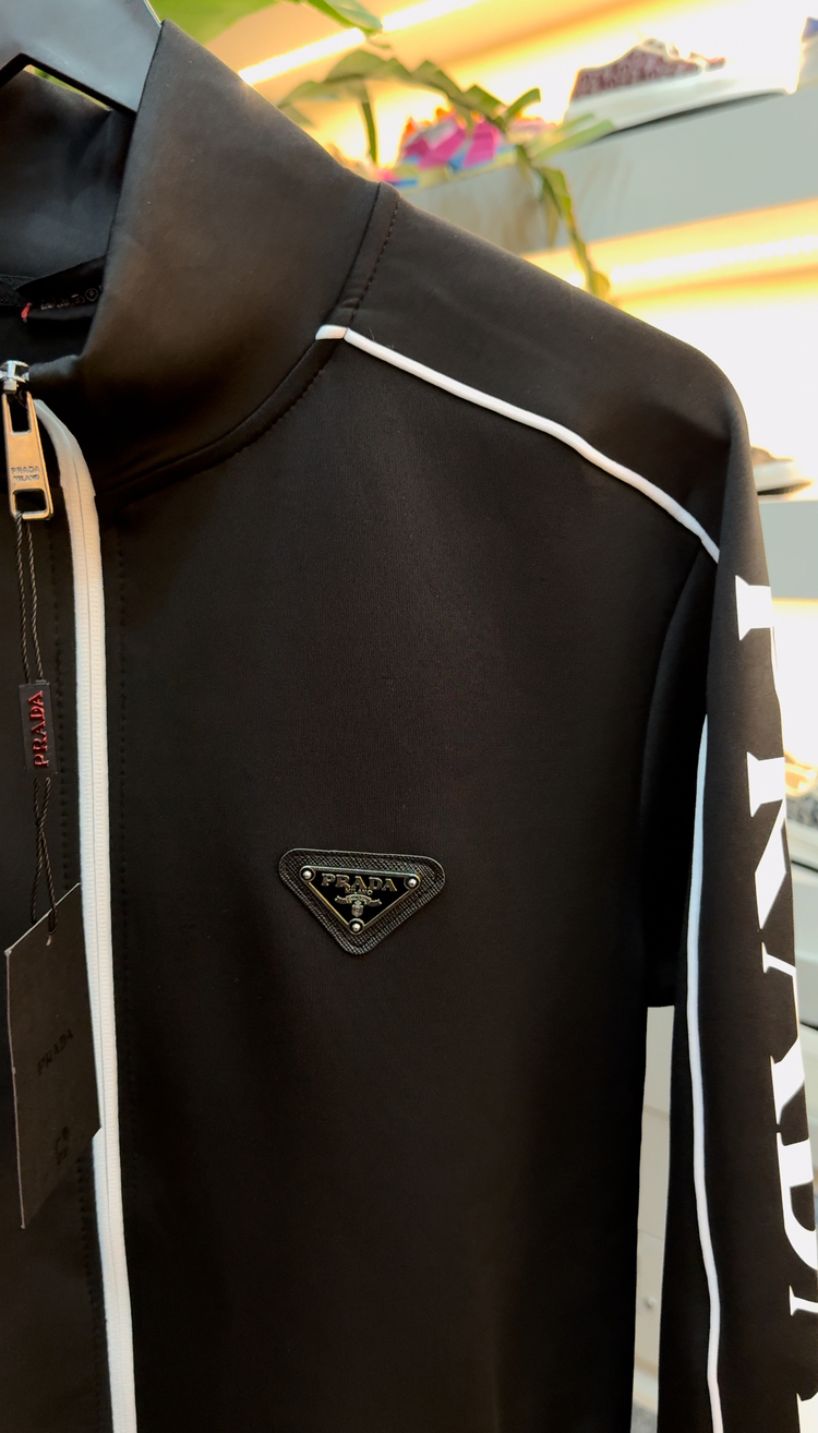 Prada Fermuarlı Hırka
