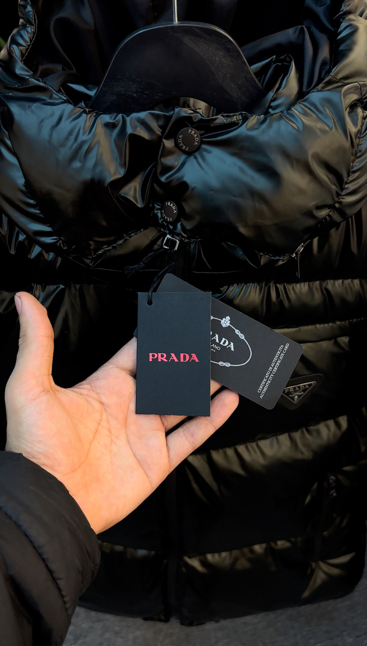 Prada Mont