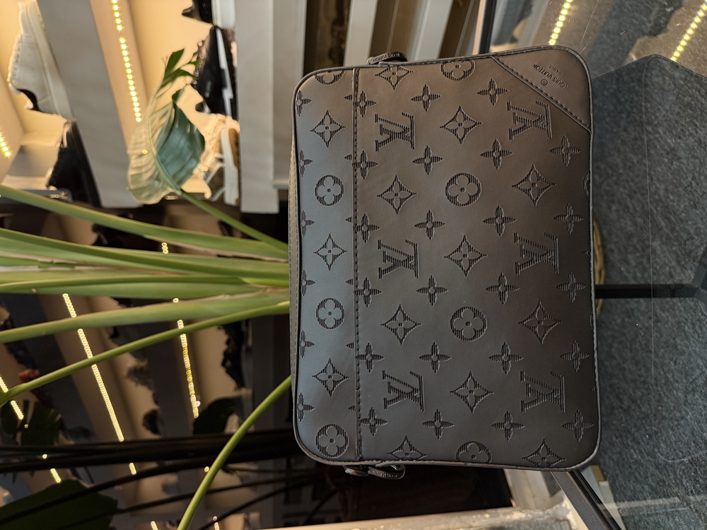 Louis Vuitton Askılı Çanta