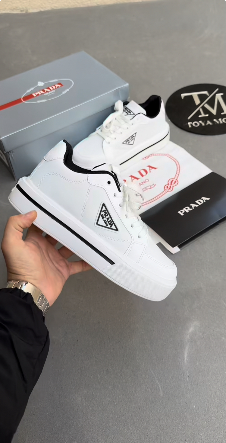 Prada Yeni Sezon