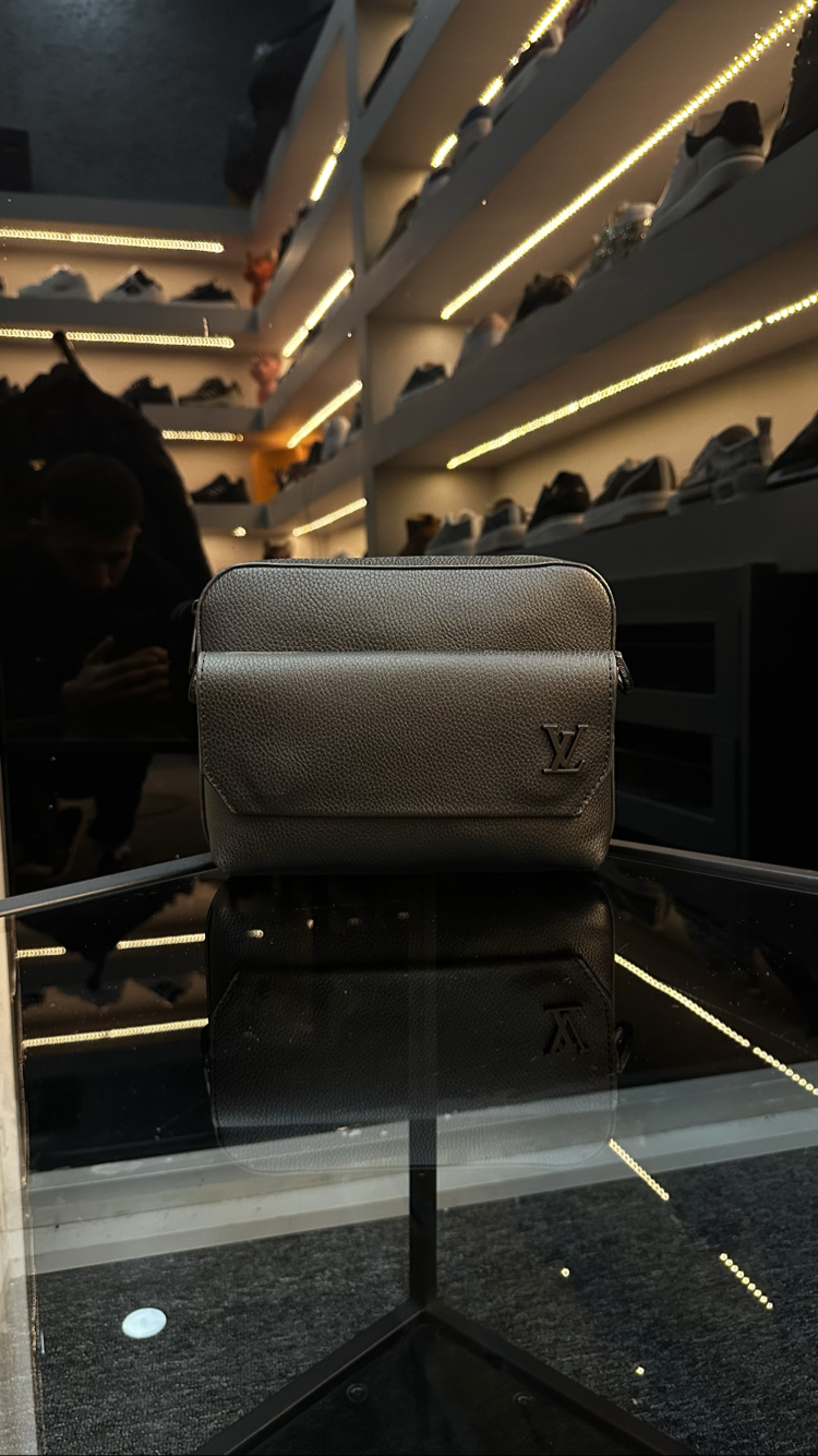 Louis Vuitton Prada Re-Nylon Premium Zip Pouch