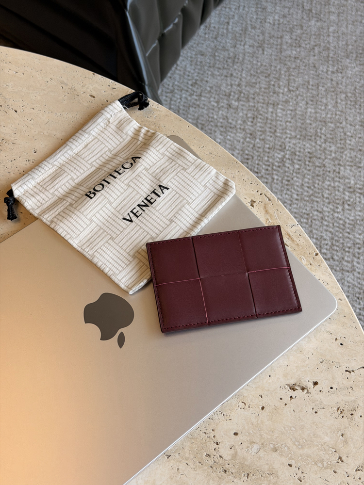 Bottega Veneta %100 Deri Kartlık (Mürdüm)
