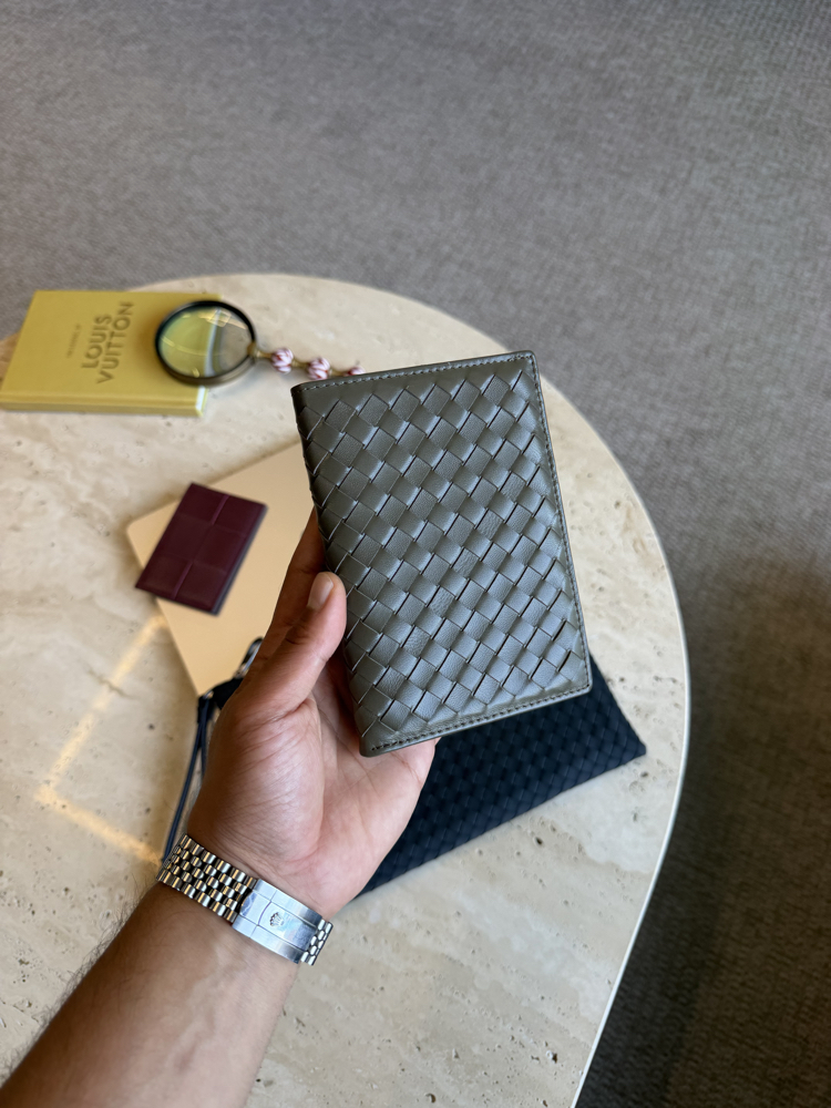 Bottega Veneta %100 Deri Cüzdan (Haki)