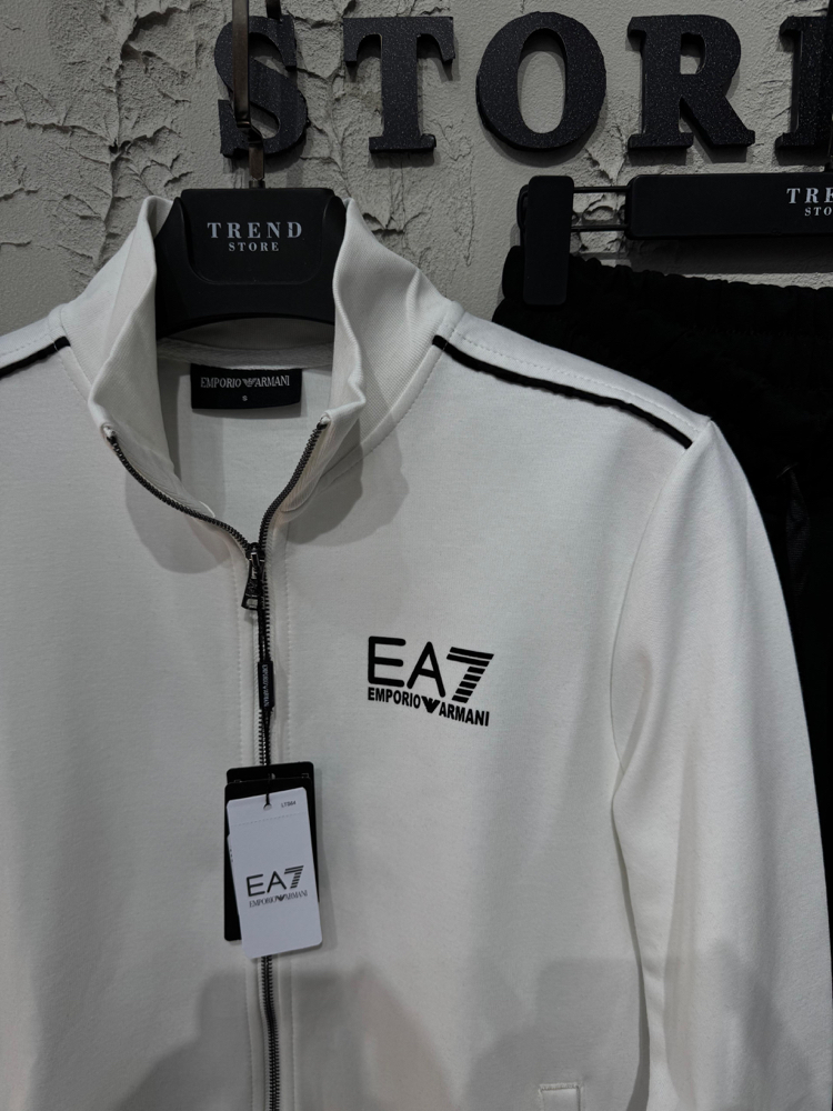 EA7 Emporio Armani Eşofman Takımı