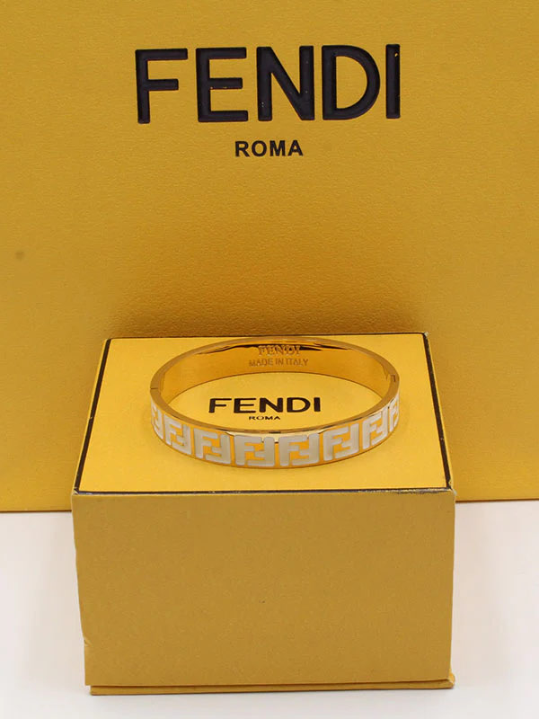 Fendi FF Beyaz İthal Kelepçe
