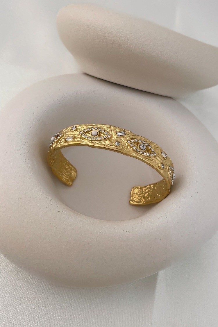 Beyaz Taşlı Vintage Gold Kelepçe 