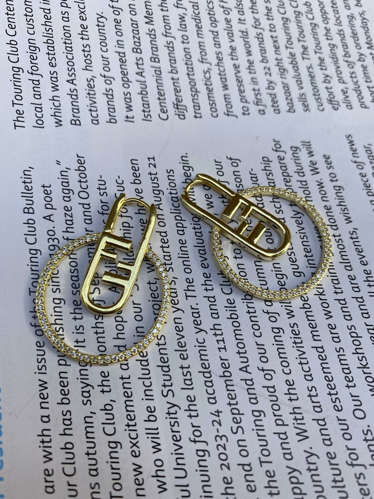 Fendi Gold Zirkon İthal Tasarım Küpe
