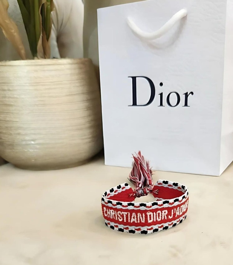 Kırmızı Kare Desenli Dior İp Bileklik