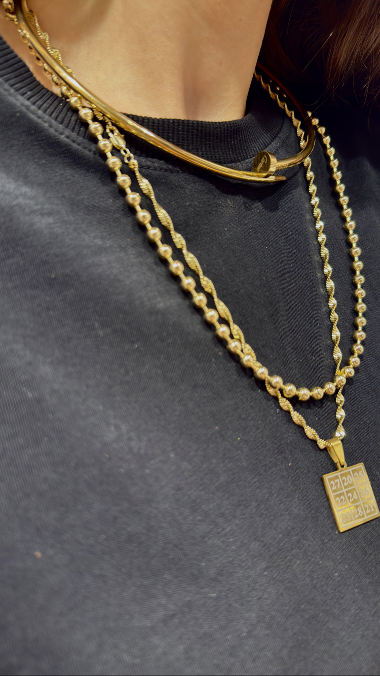 Cartier Damgalı Çivi Choker Kolye