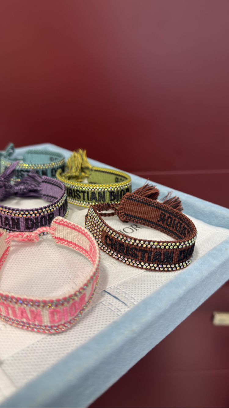 Dior Kahverengi Taşlı İthal İp Bileklik 