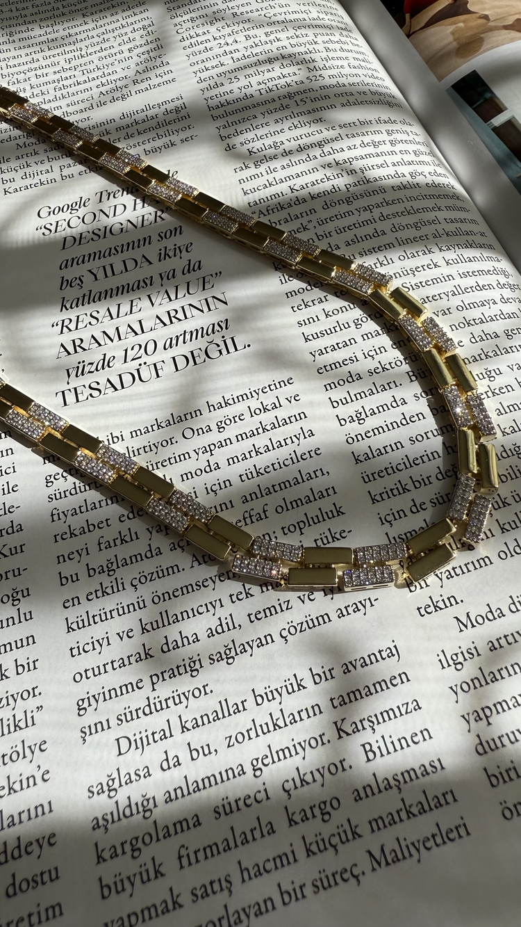 Çift Sıralı Tasarım Gold Zirkon Kolye