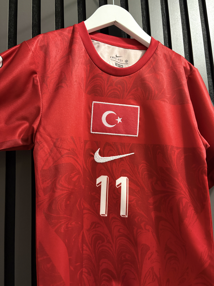 Çocuk-Yıldız#11-Türkiye Milli Takım Çocuk Forma Takımı – Kırmızı İç Saha