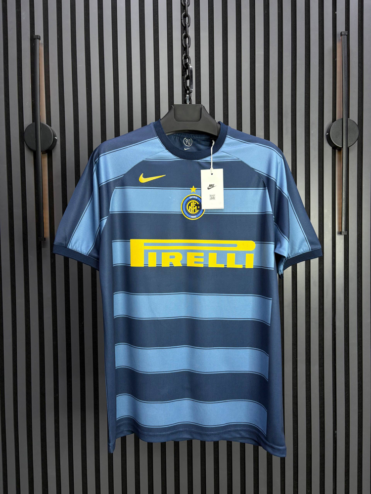 J. Zanetti #4 Inter 2004 Retro Forma