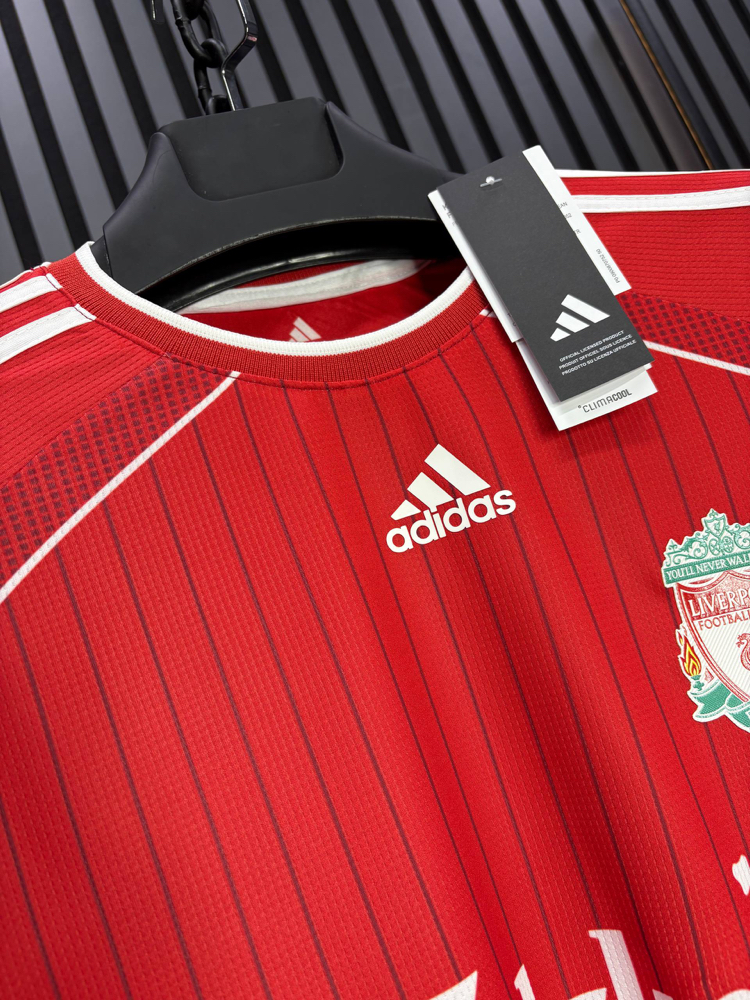 GERRARD #8 Liverpool Retro Forma – Carlsberg Sponsor (Klasik Dönem)