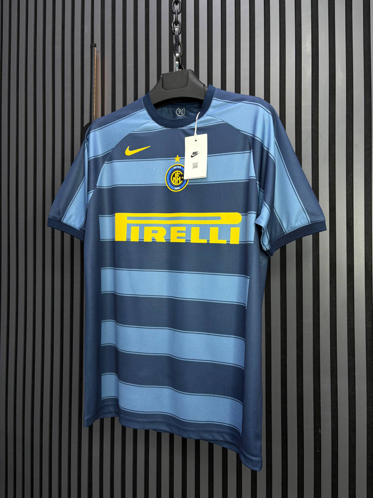 J. Zanetti #4 Inter 2004 Retro Forma